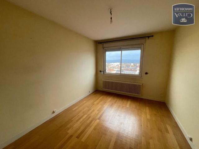 Location Appartement 2 pièces 63m² BOURG EN BRESSE 01000