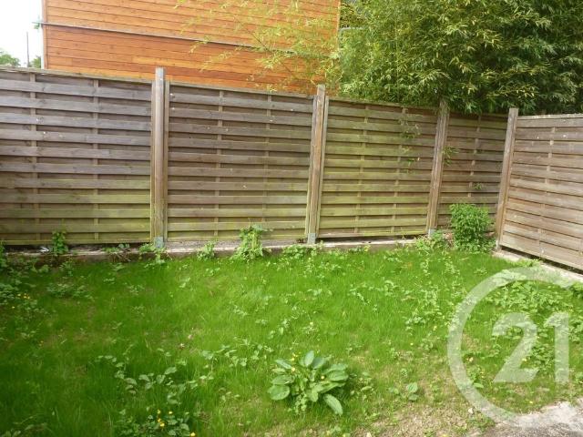 Location Appartement 2 pièces 63m² BOIS LE ROI 77590