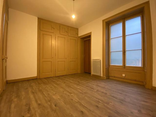 Location Appartement 2 pièces 63m² BESANCON 25000