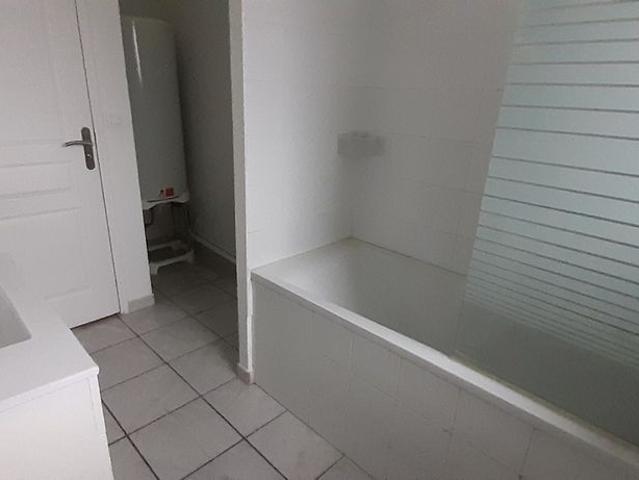 Location Appartement 2 pièces 63m² DENAIN 59220