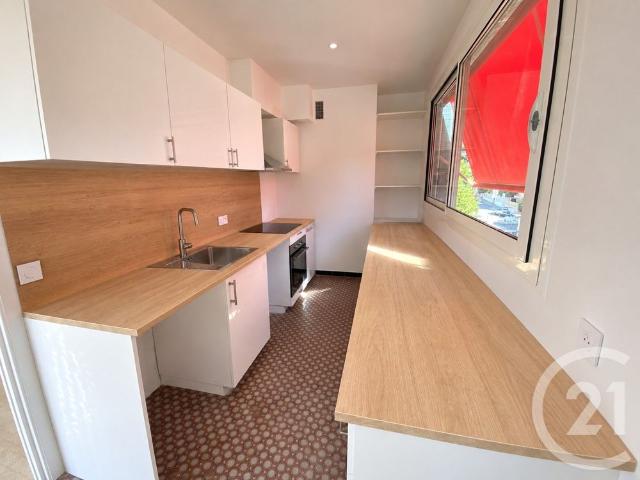 Location Appartement 2 pièces 63m² NICE 06300