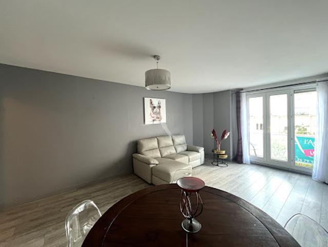Location Appartement 2 pièces 60.74 m2 Reims