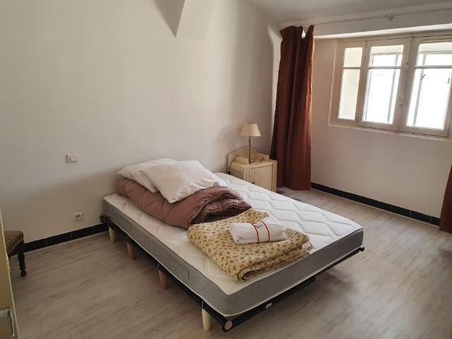 Location appartement 2 pièces, 60.00m², Limoux