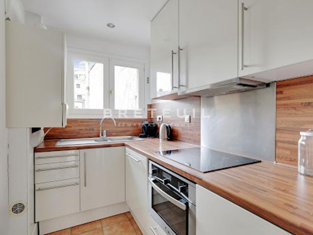 Location Appartement 2 pièces 60 m2 Paris 10ème