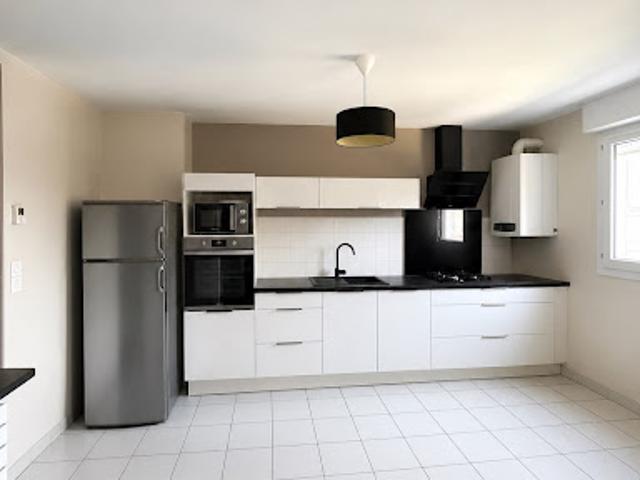 Location Appartement 2 pièces 60 m2 Pontivy