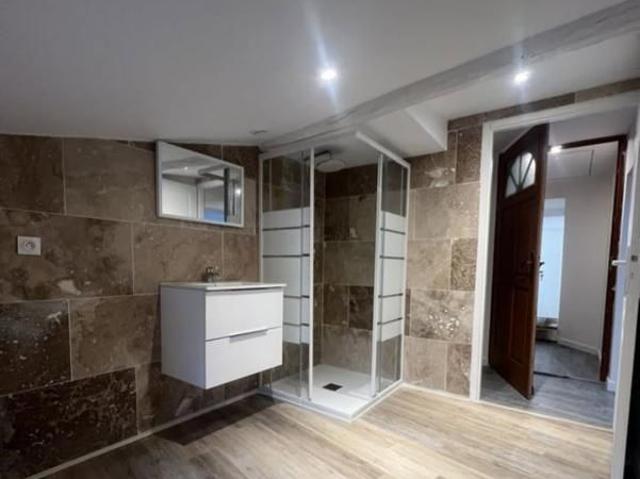 Location appartement 2 pièces 60 m² à Guîtres 33230