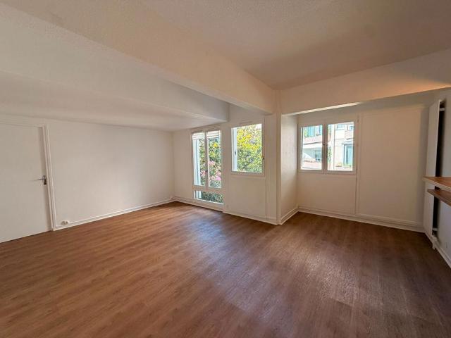 Location Appartement 2 pièces 60m²