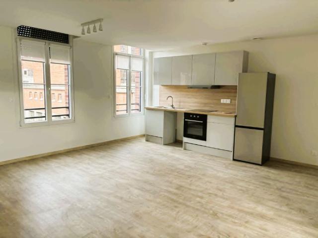 Location Appartement 2 pièces 60m² HAZEBROUCK 59190
