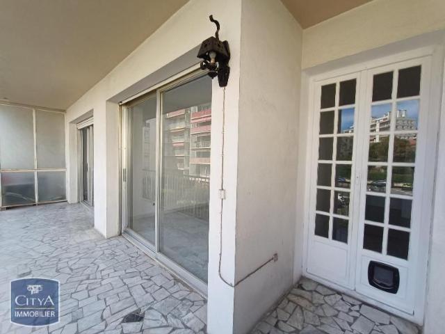 Location Appartement 2 pièces 61m² NICE 06200