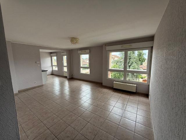 Location appartement 2 pièces, 62.53m², Bourg en Bresse