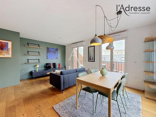 Location appartement 2 pièces, 62.00m², Puteaux