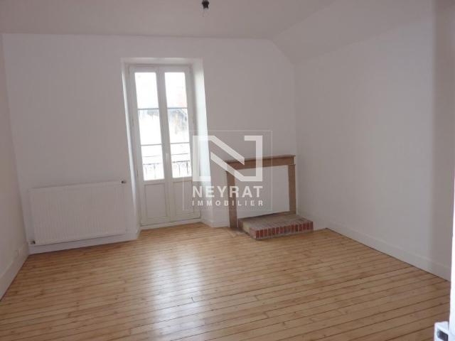 Location Appartement 2 pièces 62m² AUTUN 71400