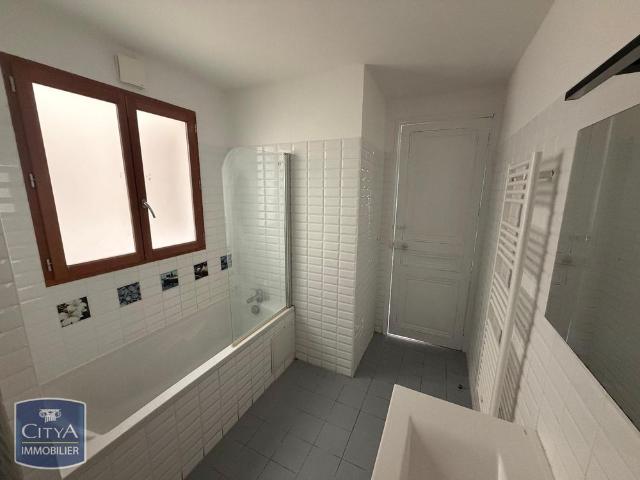 Location Appartement 2 pièces 62m² MARSEILLE 2ème