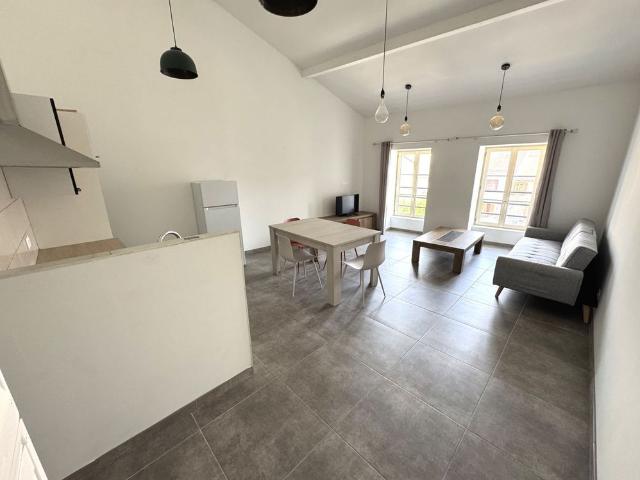 Location Appartement 2 pièces 62m² REALMONT 81120