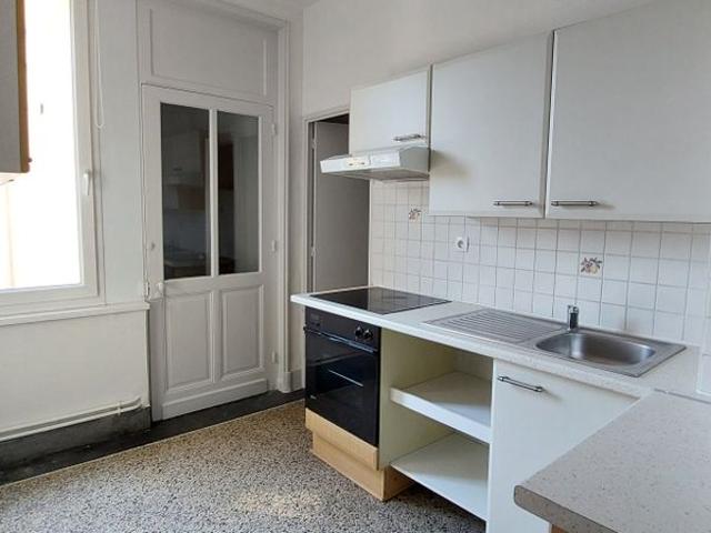 Location Appartement 2 pièces 67m² CAMBRAI 59400