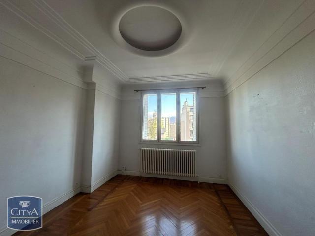 Location Appartement 2 pièces 67m² GRENOBLE 38000