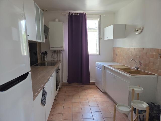 Location Appartement 2 pièces 67m² FONTAINEBLEAU 77300