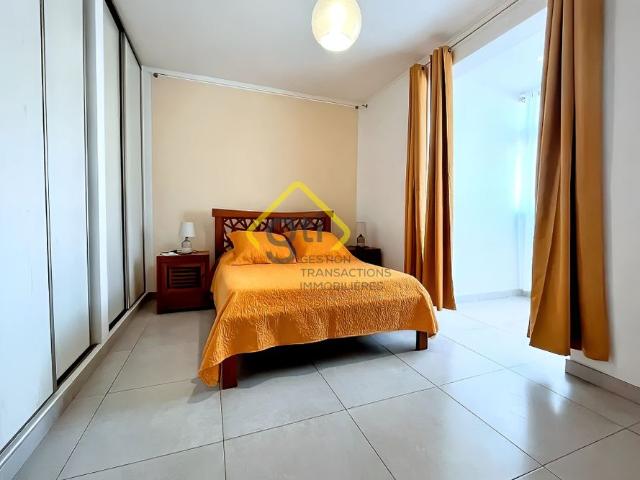 Location Appartement 2 pièces 67m² ST DENIS 97400