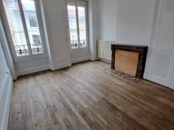 Location Appartement 2 pièces 67m² RIVES 38140