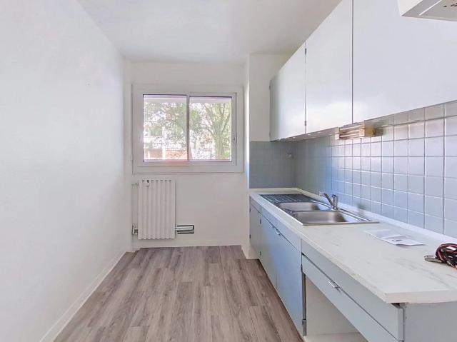 Location Appartement 2 pièces 64 m2 à Combs la Ville