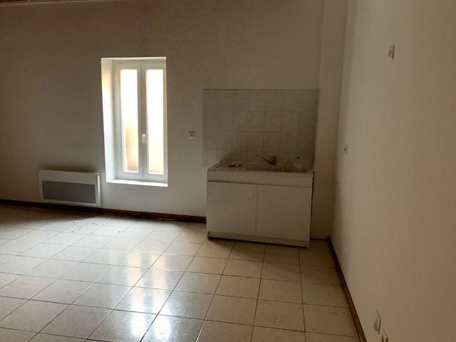 Location Appartement 2 pièces 64m²