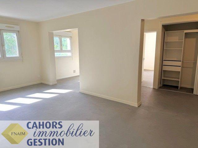 Location Appartement 2 pièces 64m² CAHORS 46000