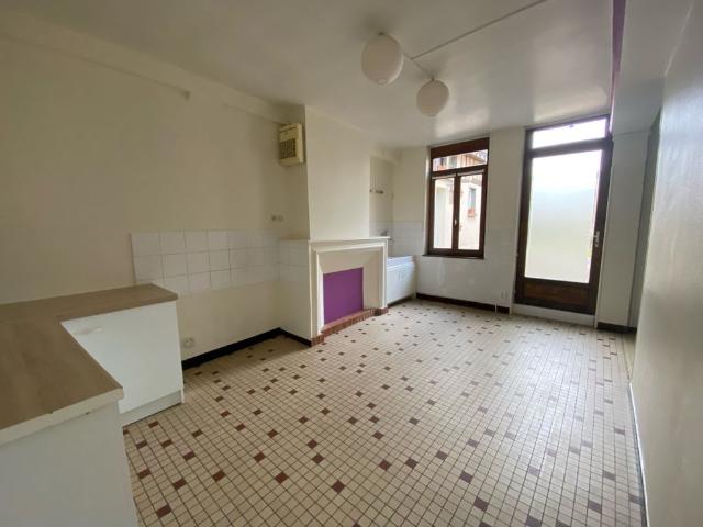 Location Appartement 2 pièces 64m² CHATEAUNEUF SUR LOIRE 45110