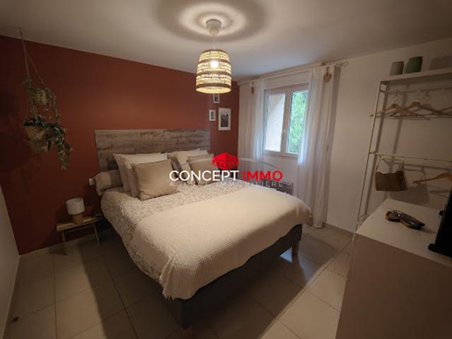 Location Appartement 2 pièces 65.7 m2 Méounes lès Montrieux