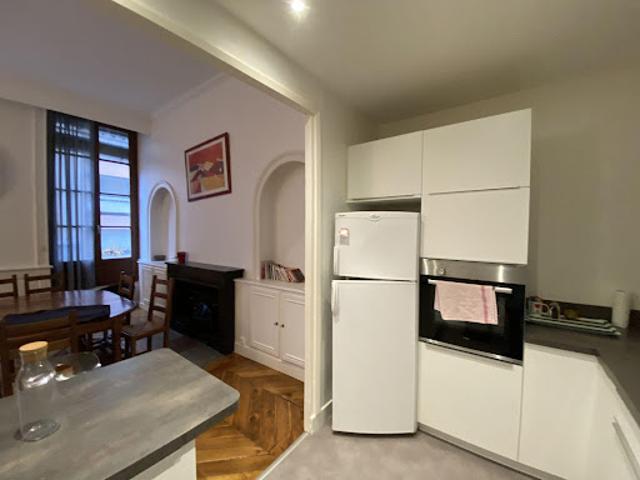 Location Appartement 2 pièces 65 m2 Lyon 6ème