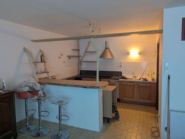 Location Appartement 2 pièces 65 m2 Saint Front