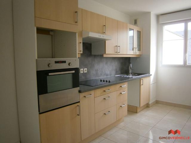 Location Appartement 2 pièces 65m²