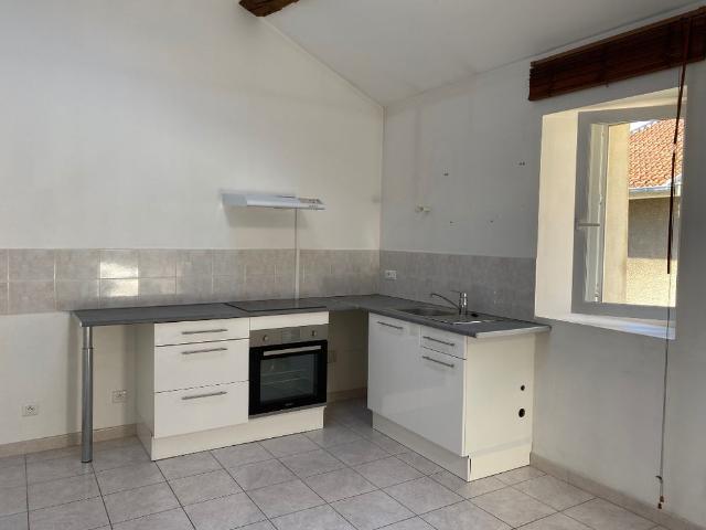 Location Appartement 2 pièces 65m²