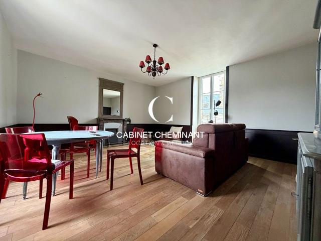 Location Appartement 2 pièces 65m²