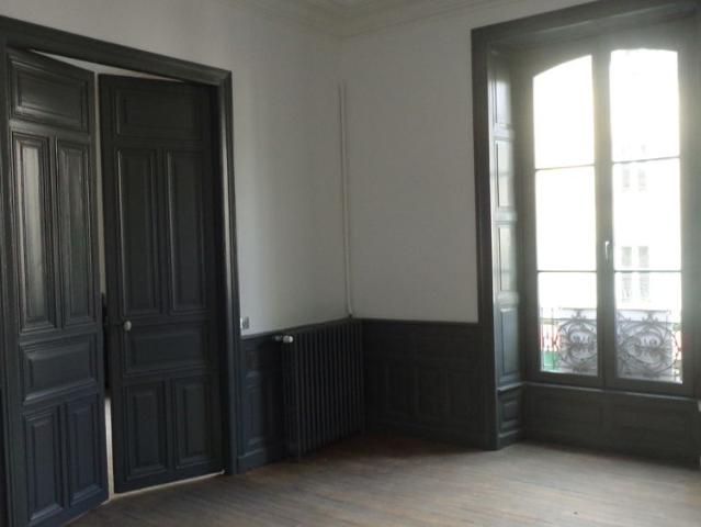 Location Appartement 2 pièces 65m² AURILLAC 15000