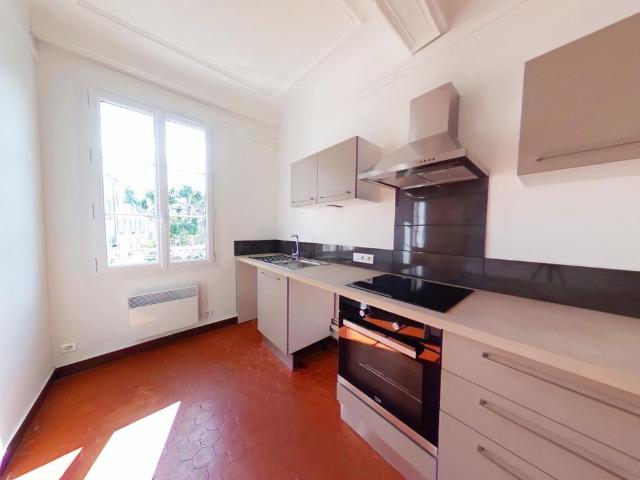 Location Appartement 2 pièces 66m² LORGUES 83510