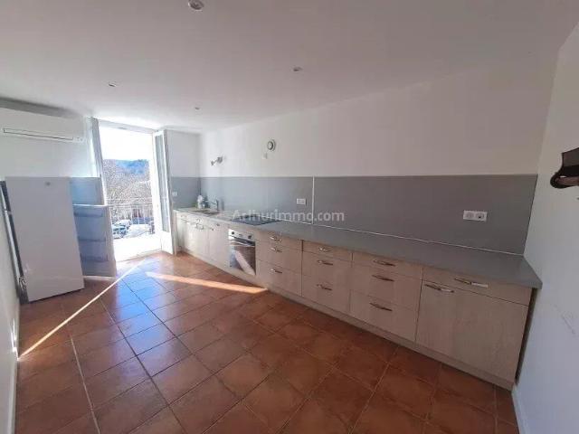 Location Appartement 2 pièces 68 m2 à Salernes