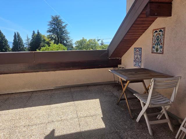 Location Appartement 2 pièces 68 m2 Divonne les Bains