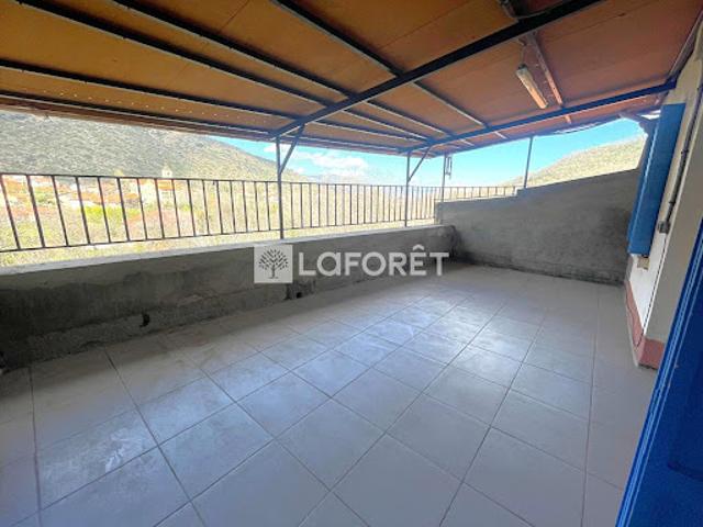 Location Appartement 2 pièces 68 m2 Ria Sirach