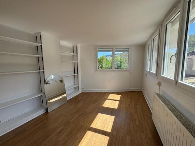 Location Appartement 3 pièces 73 m2 Mazamet