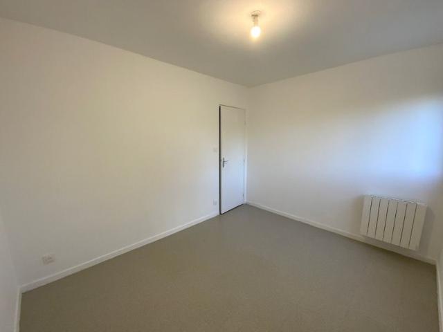 Location Appartement 2 pièces 70m²