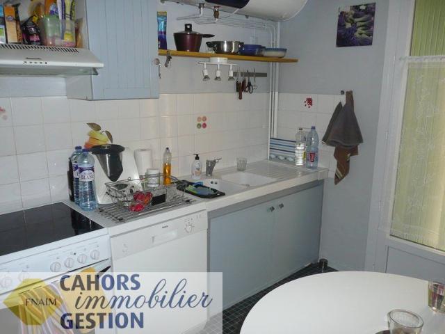 Location Appartement 2 pièces 70m² CAHORS 46000