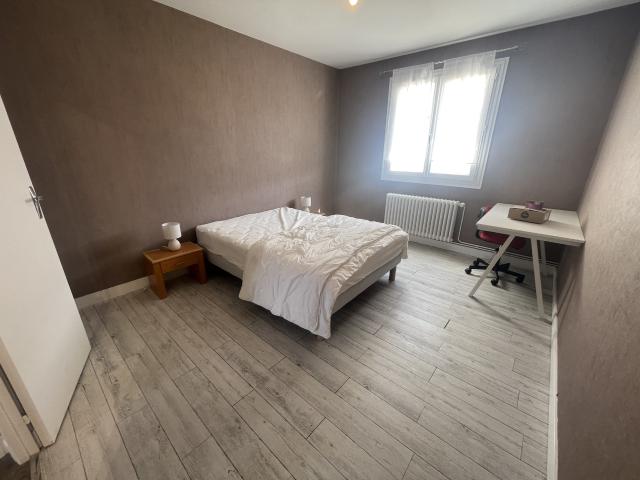 Location Appartement 2 pièces 70m² TOURS 37000