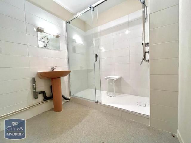 Location Appartement 2 pièces 71m² BOURGES 18000