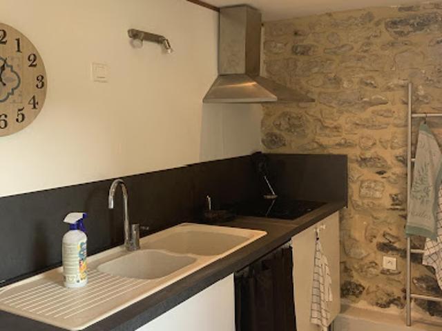 Location Appartement 2 pièces 72 m2 Saint André de Roquepertuis