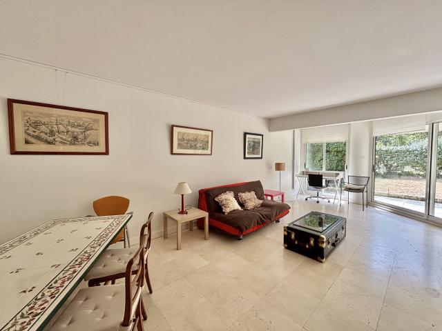 Location Appartement 2 pièces 77m² NANTES 44000