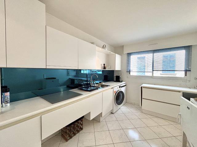 Location Appartement 2 pièces 77m² NANTES 44000