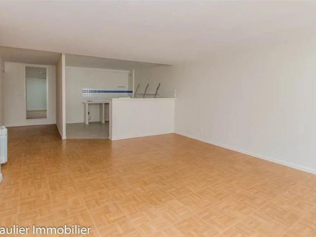 Location Appartement 2 pièces 74m² ST MARCELLIN 38160