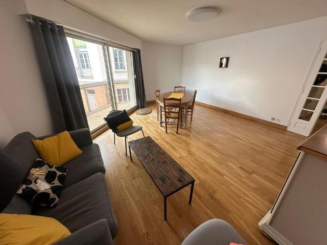 Location Appartement 2 pièces 76m² CHERBOURG EN COTENTIN 50100