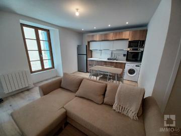 Location Appartement 2 pièces 80m² CAHORS 46000