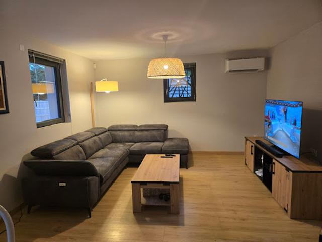 Location Appartement 2 pièces 82 m2 La Boisse